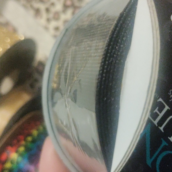 Ribbon - Picture 8 of 13